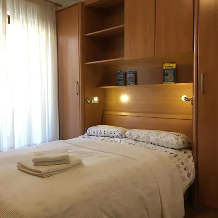 Nona, Flat 3 With Swimming Pool * Dornberk