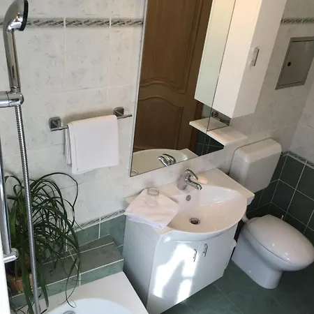 Nona, Flat 3 With Swimming Pool