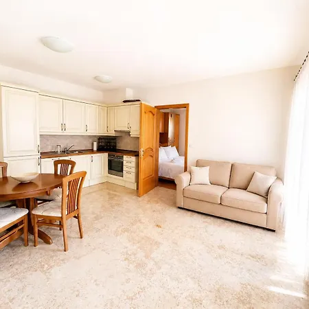 Appartement Nona With Swimming Pool Dornberk