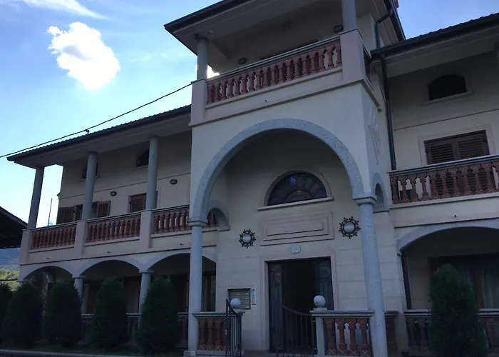 Nona, Flat 3 With Swimming Pool *